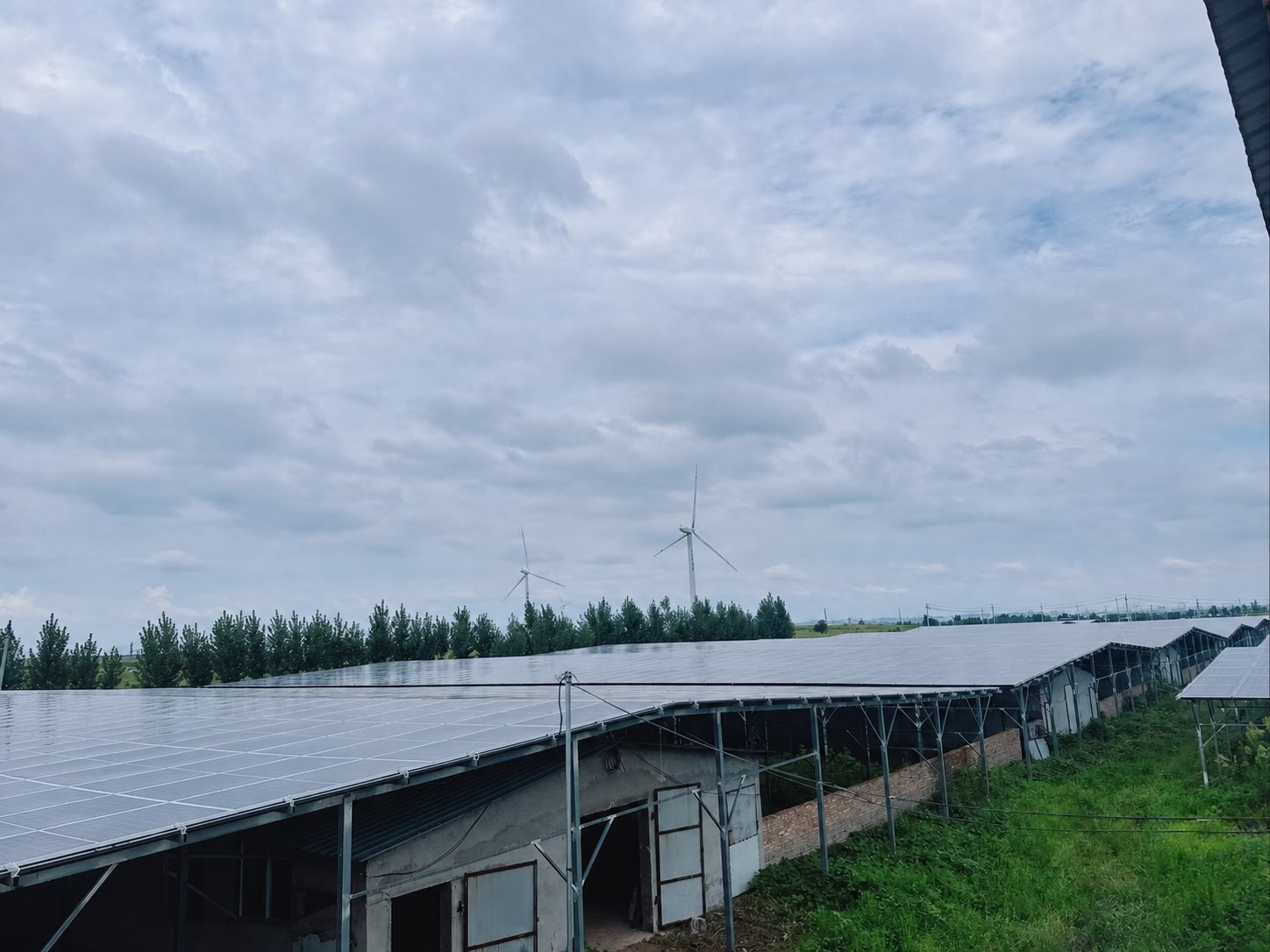 河南省圣潤新能源科技有限公司浚縣分公司5.8MW屋頂分布式光伏一期項目